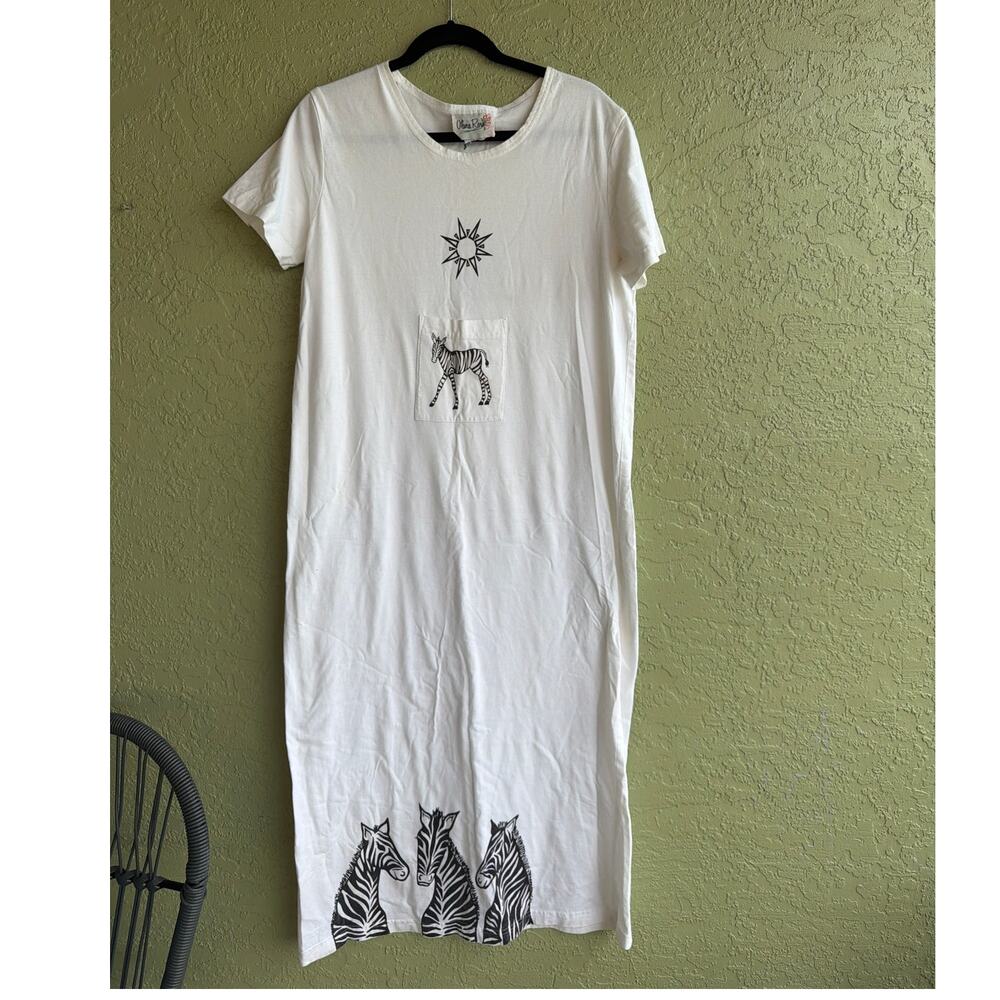 OLIVIA ROSE Vintage Zebra Design T-Shirt Dress Size LARGE  White Short Sleeve